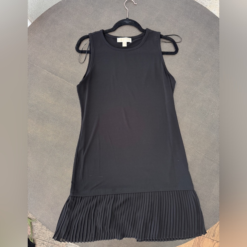 Black mini dress with pleats, Michael Kors, medium